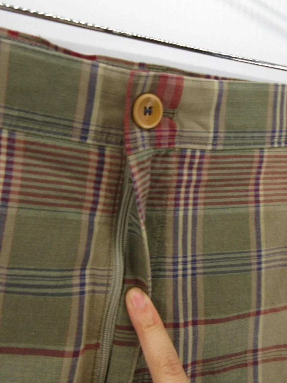 Banana Republic Shorts 44 Madras Plaid Chino Heritage Y2K Colorful NEW
